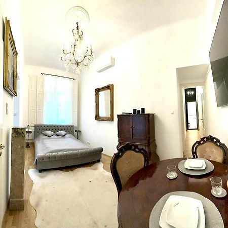 Central River Apartment Danube Budapest Esterno foto