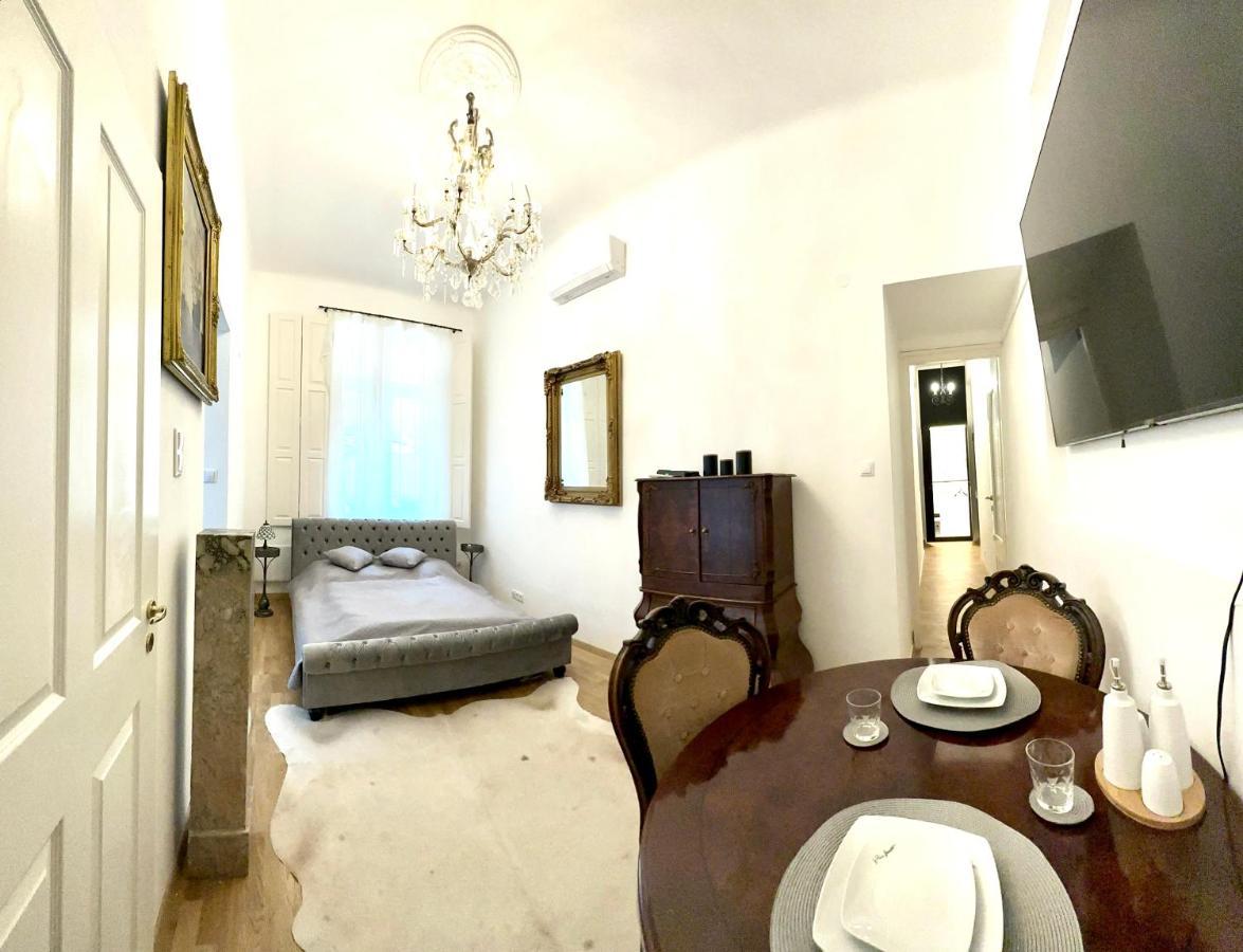 Central River Apartment Danube Budapest Esterno foto